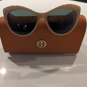 Like New Tory Burch Cat Eye Sunglasses